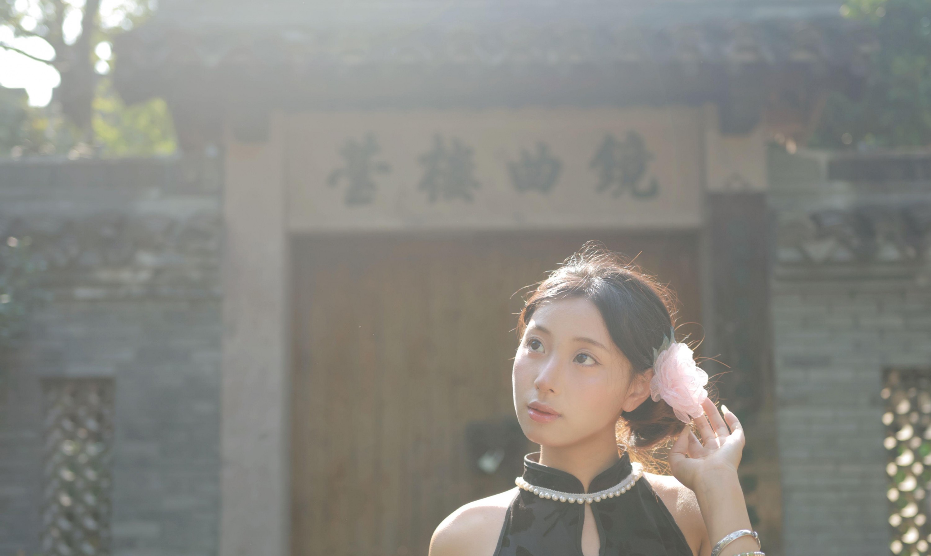 小u – 《黑色珍珠旗袍》[42P]