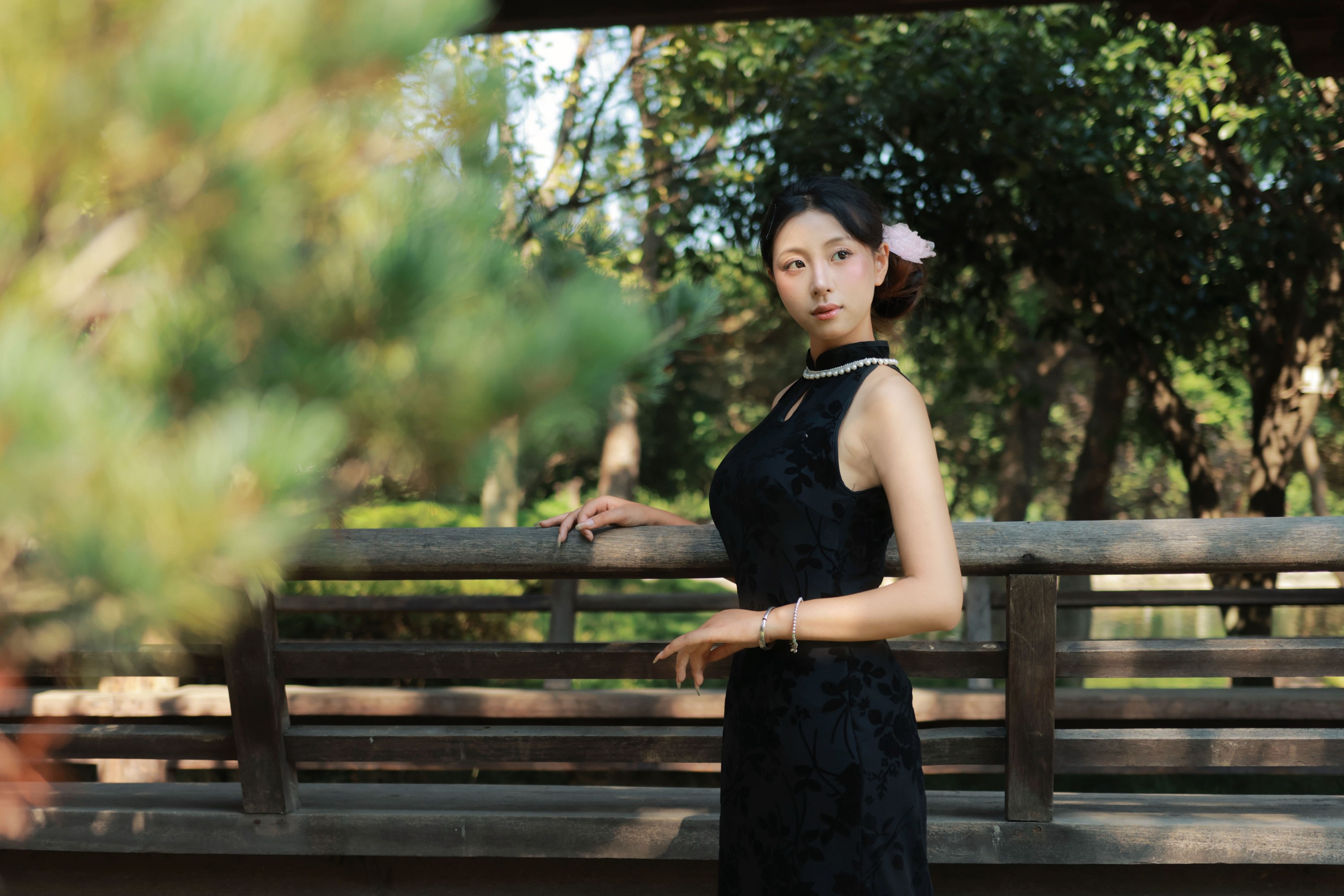 小u – 《黑色珍珠旗袍》[42P]