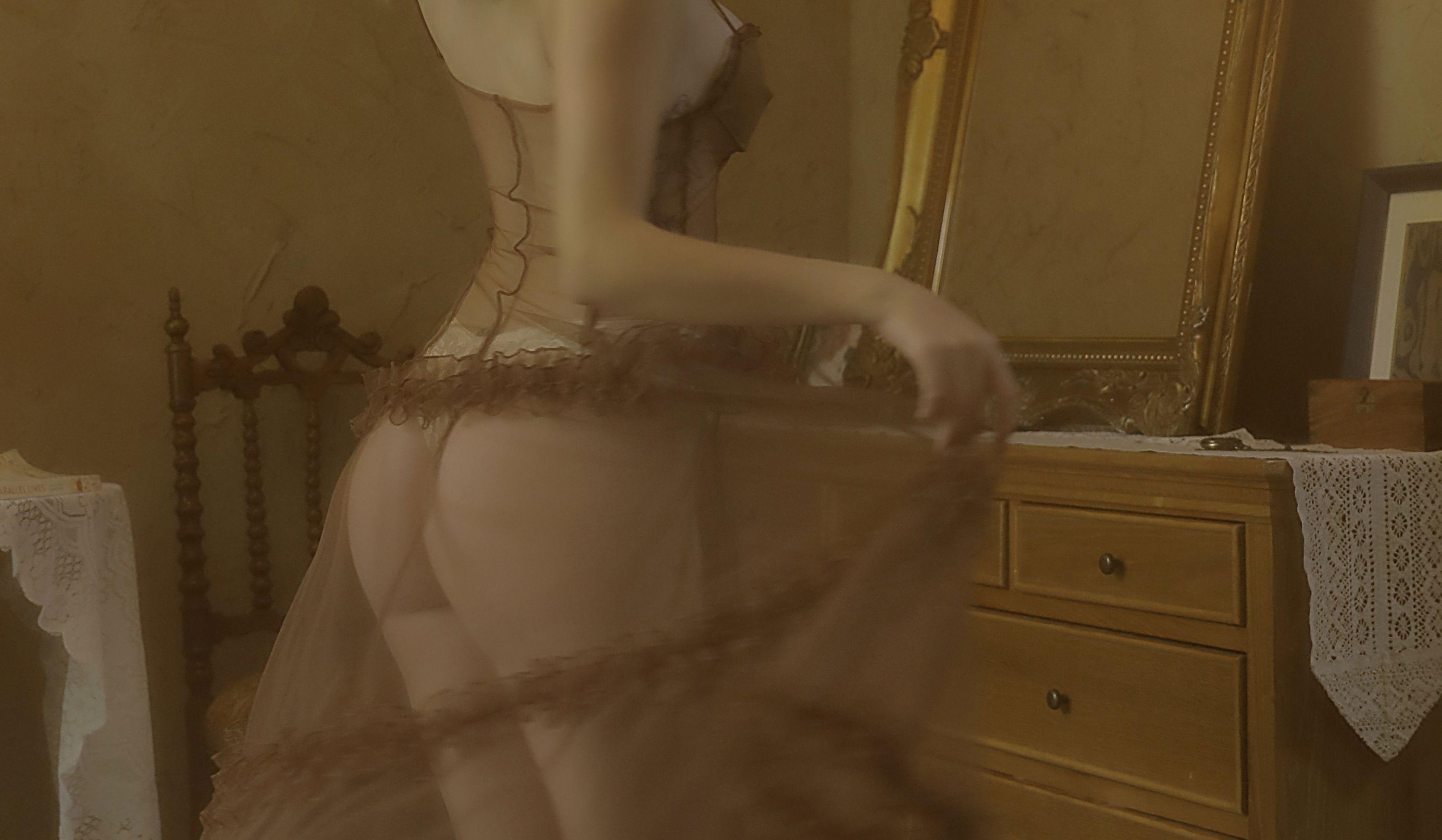 Anna – 《Mirror》[10P]