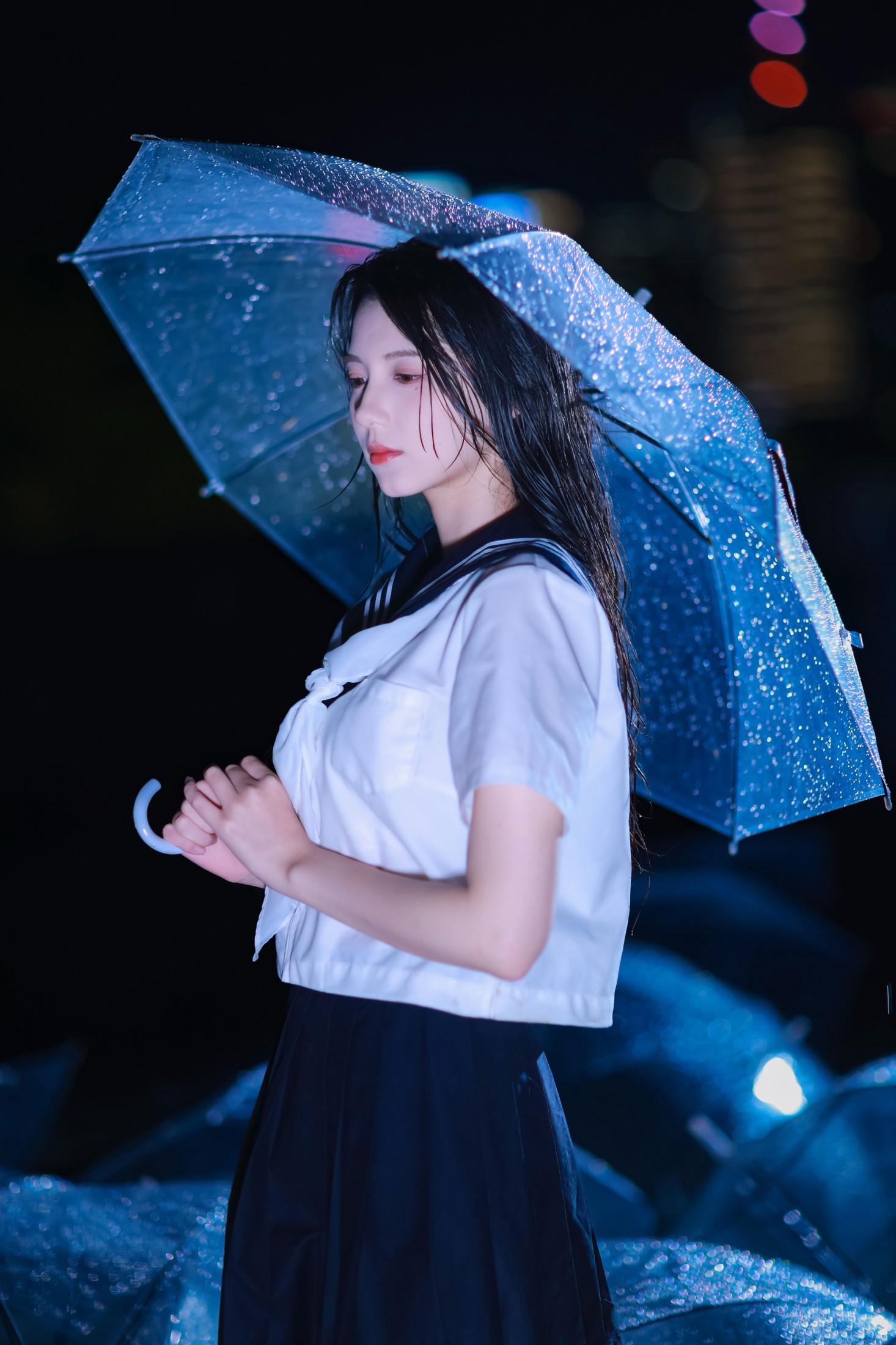 Enyyyn – 《雨落时，心跳是伞面的碎光 》[50P]