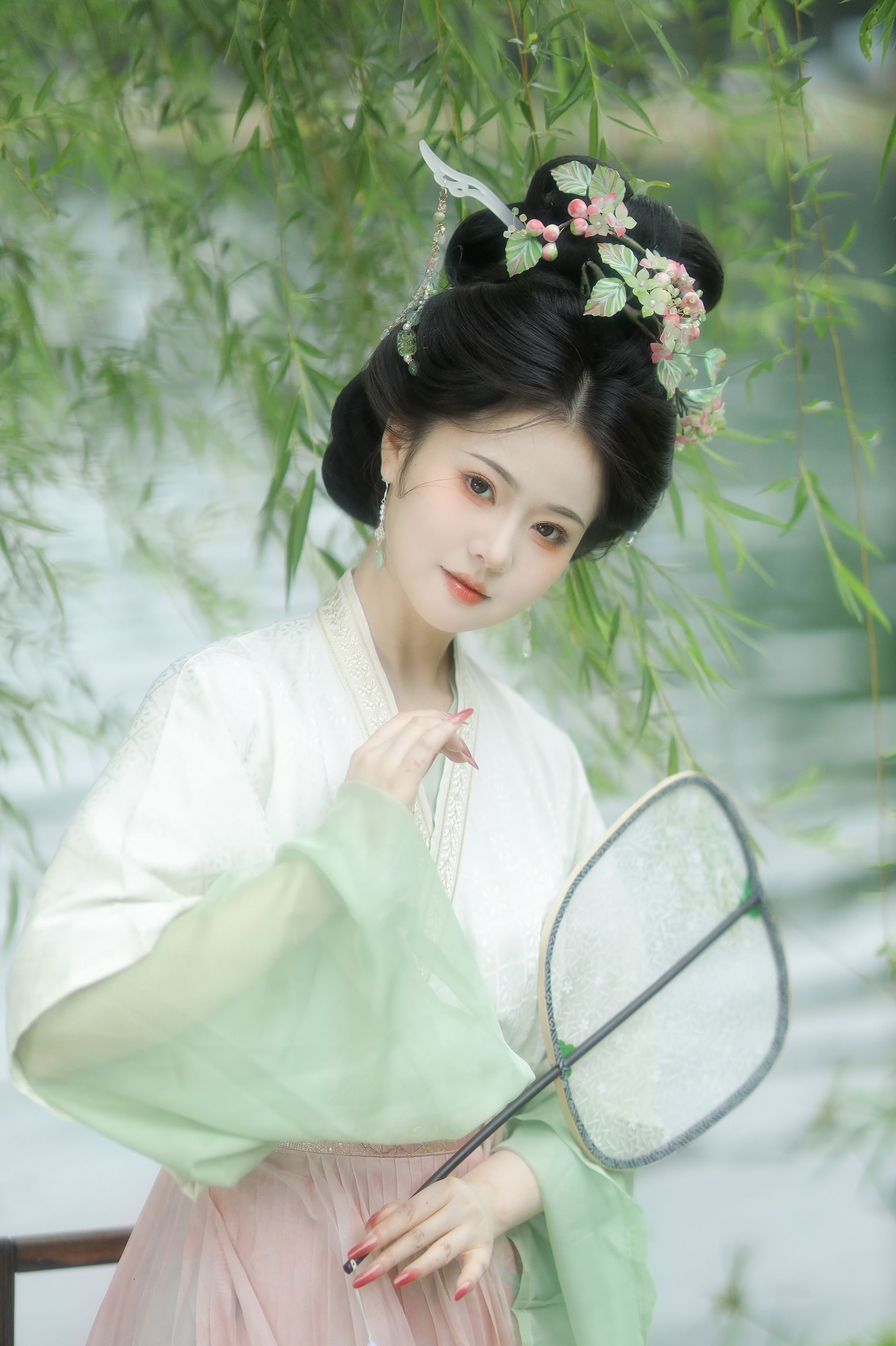 韫桉 – 《所谓伊人，在水一方》[10P]