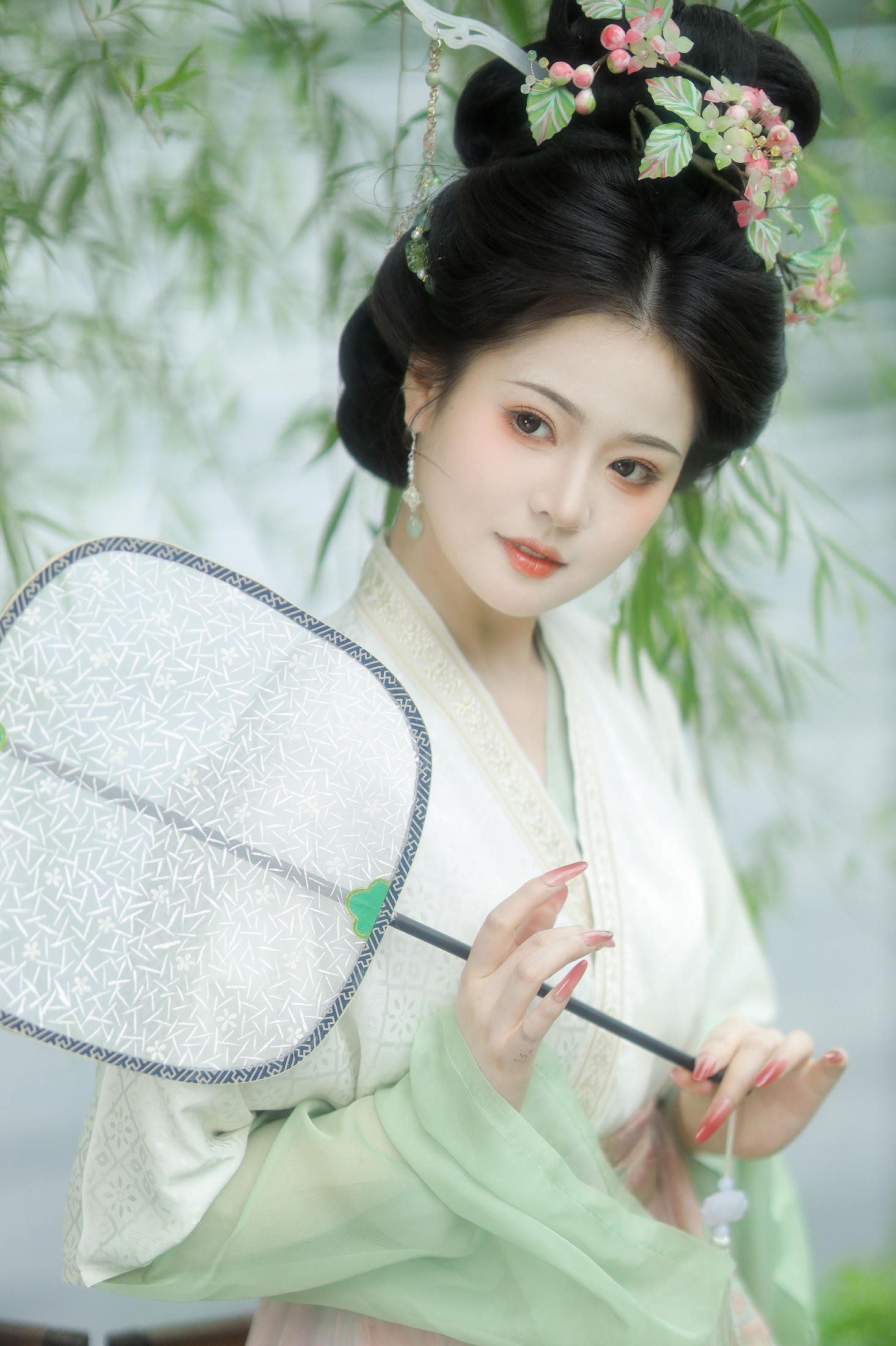 韫桉 – 《所谓伊人，在水一方》[10P]