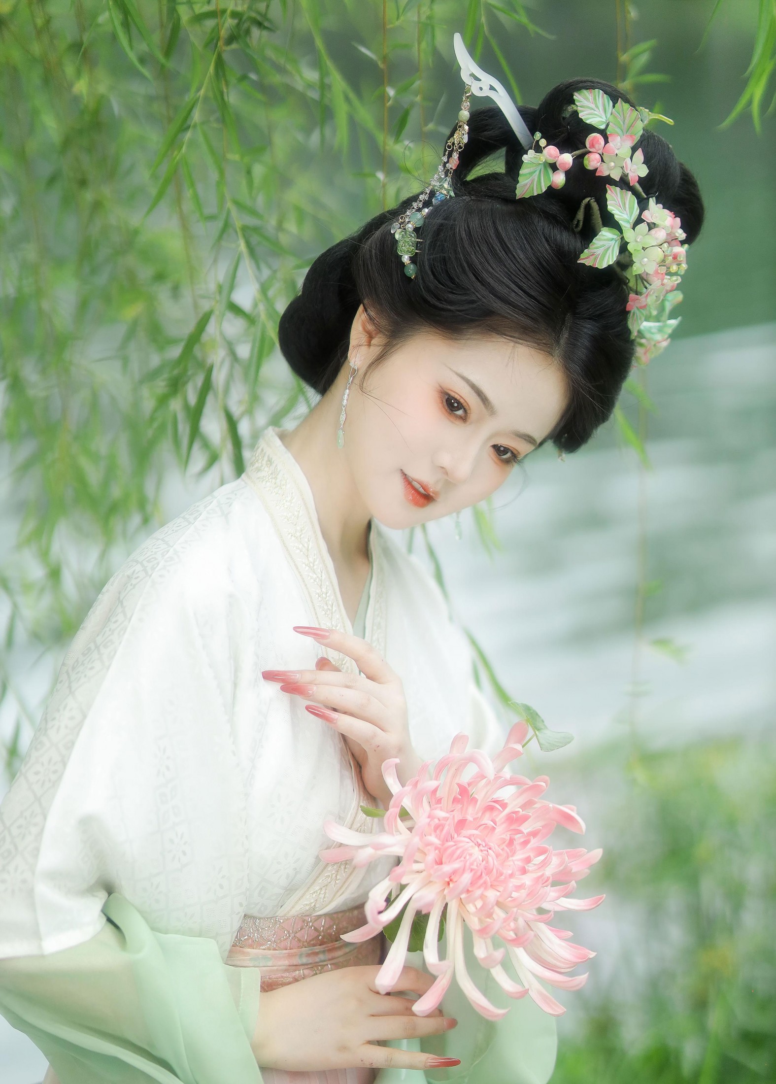 韫桉 – 《所谓伊人，在水一方》[10P]