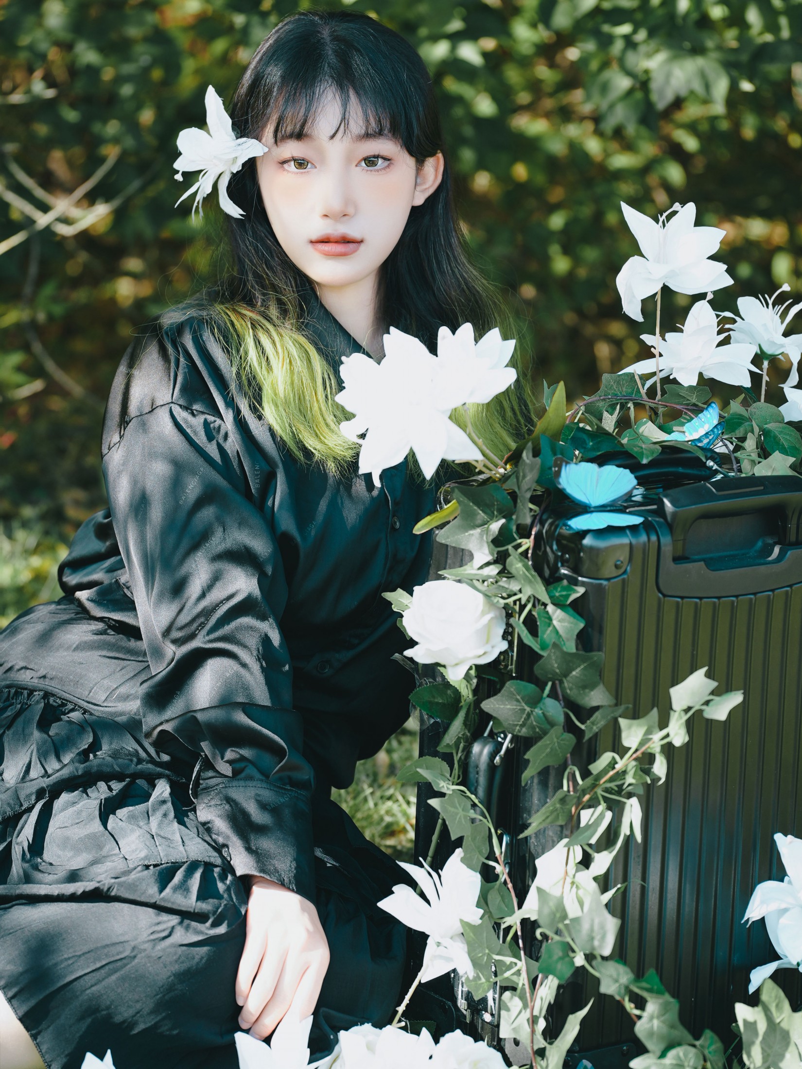 – 《比记忆更遥远的是你》[48P]