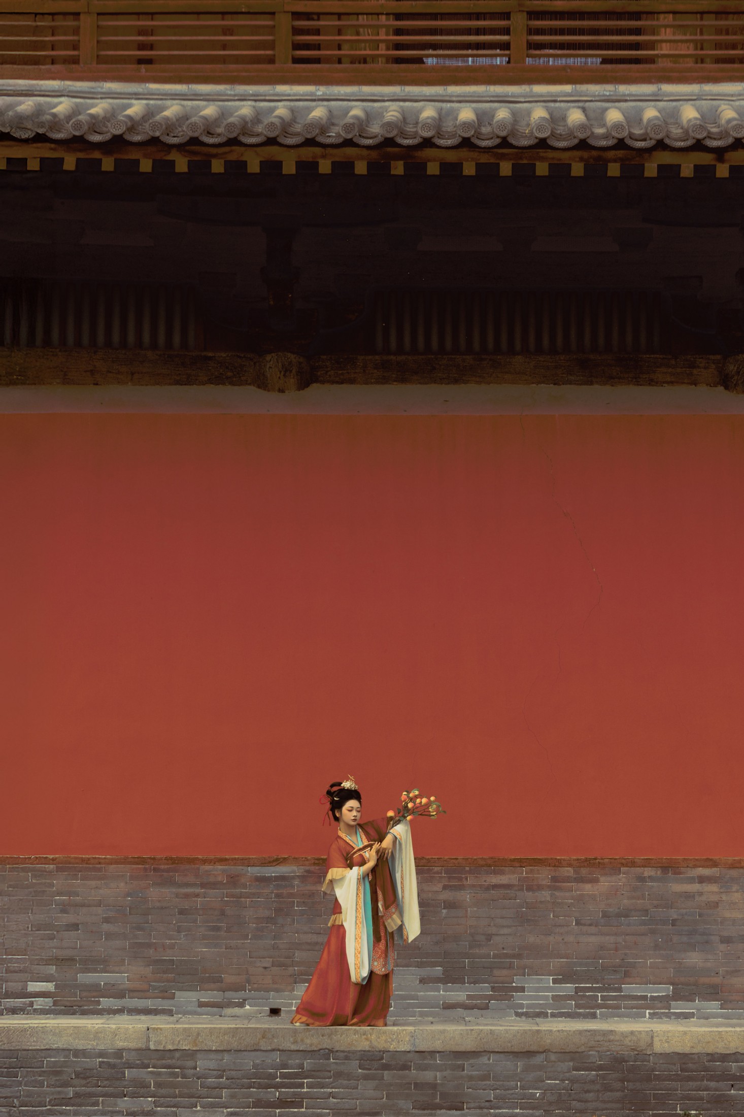 哎呀白爱拍照 – 《秋游古寺》[32P]