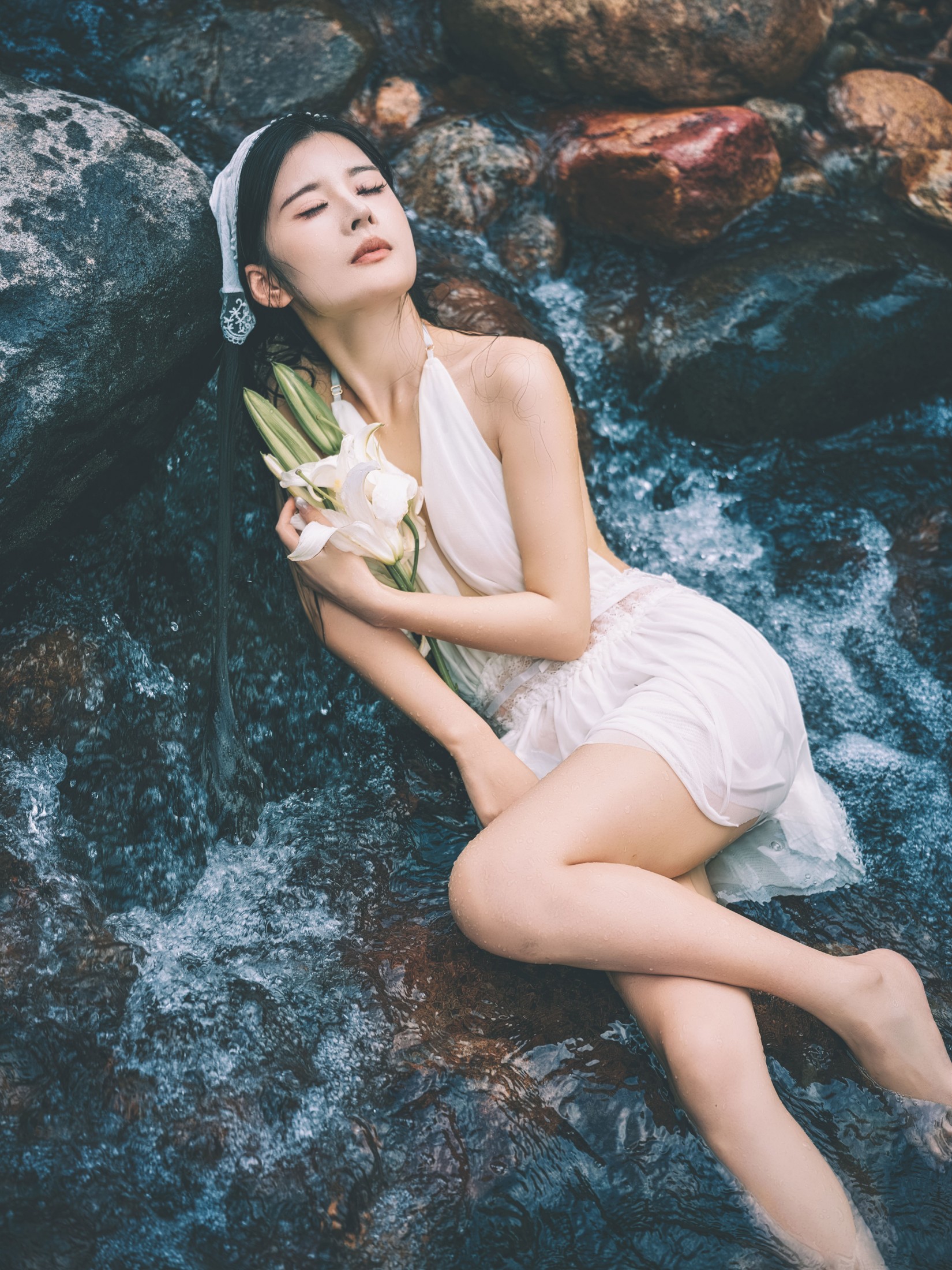 由美 – 《夏日溪水》[15P]