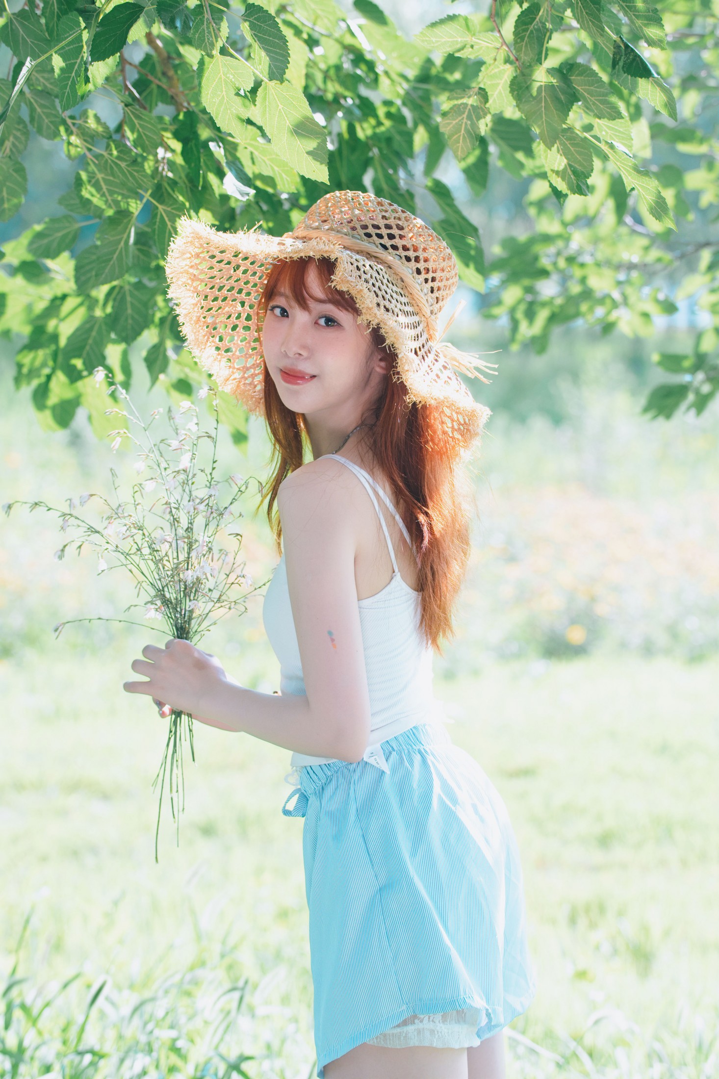 一加一 – 《我的夏日是被浓郁绿色覆盖的梦》[32P]