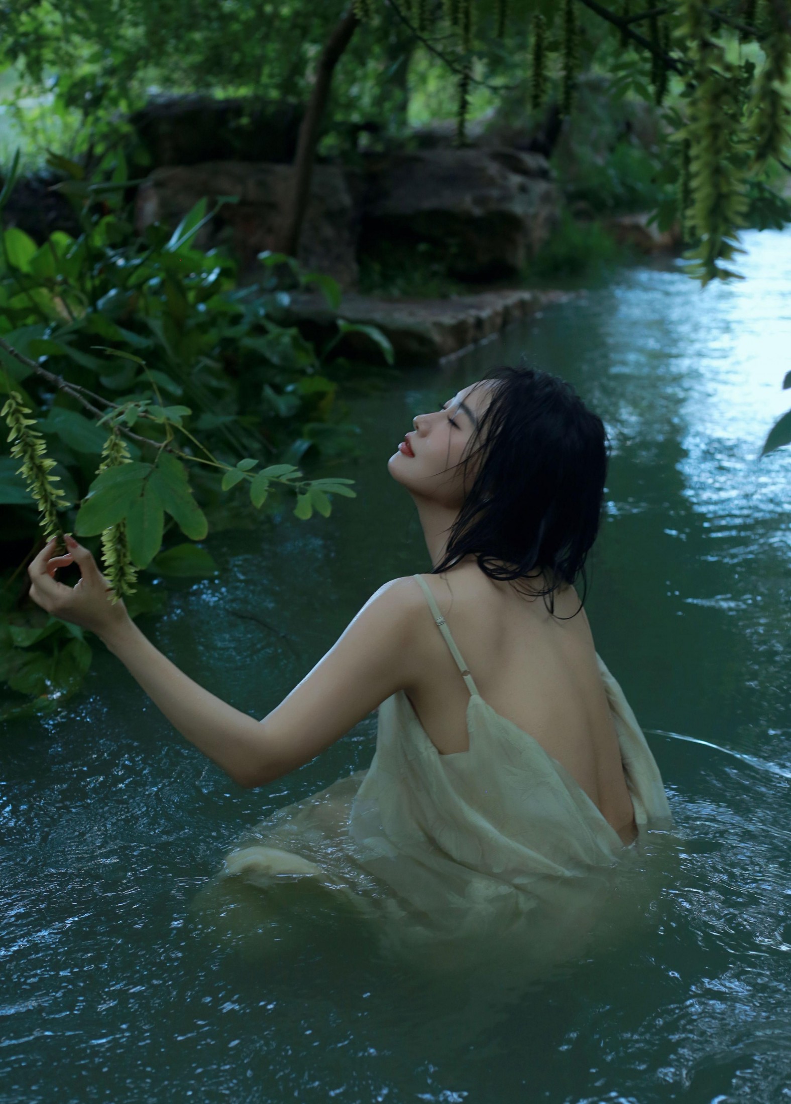 – 《逝水》[15P]