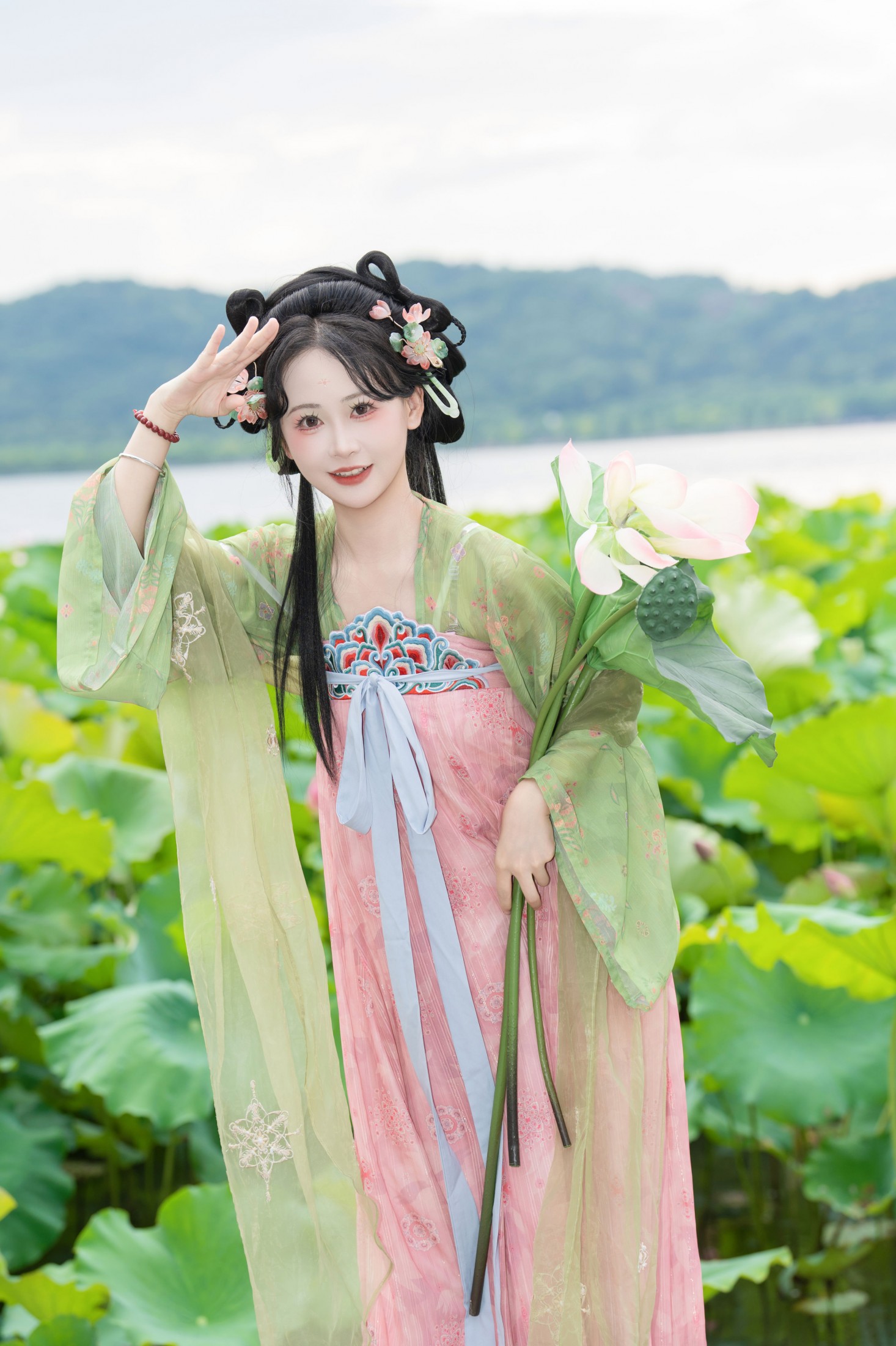 湫一只岁岁 – 《西湖美景》[63P]