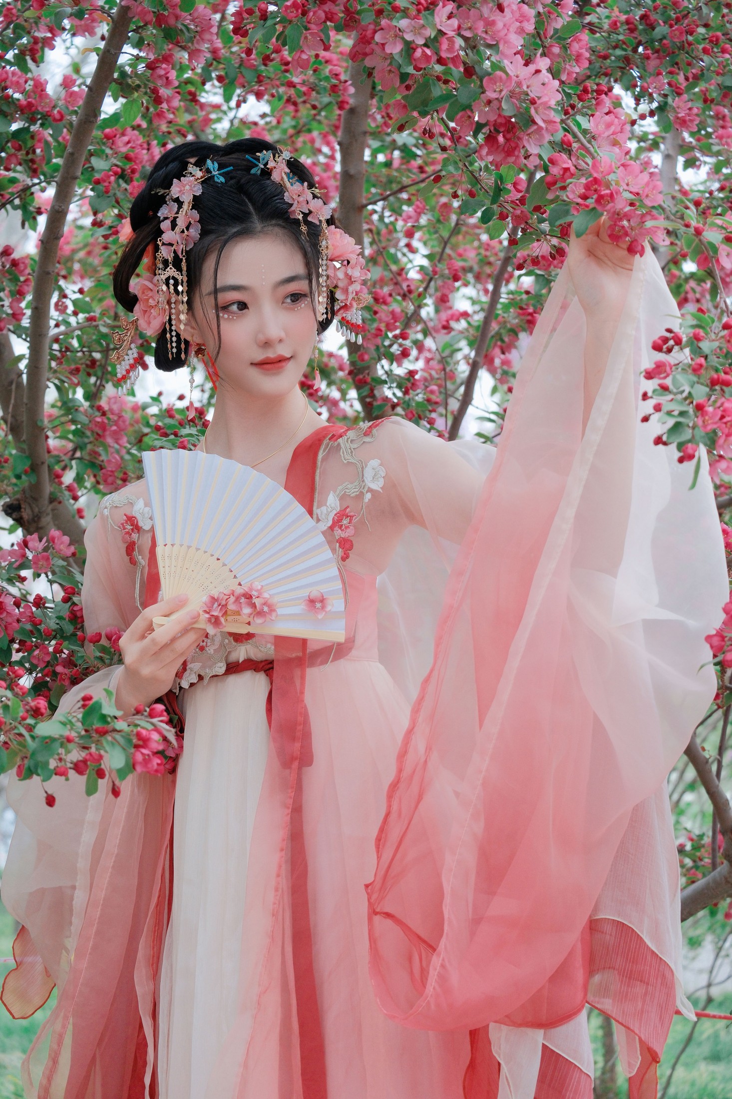 – 《春日宴》[37P]