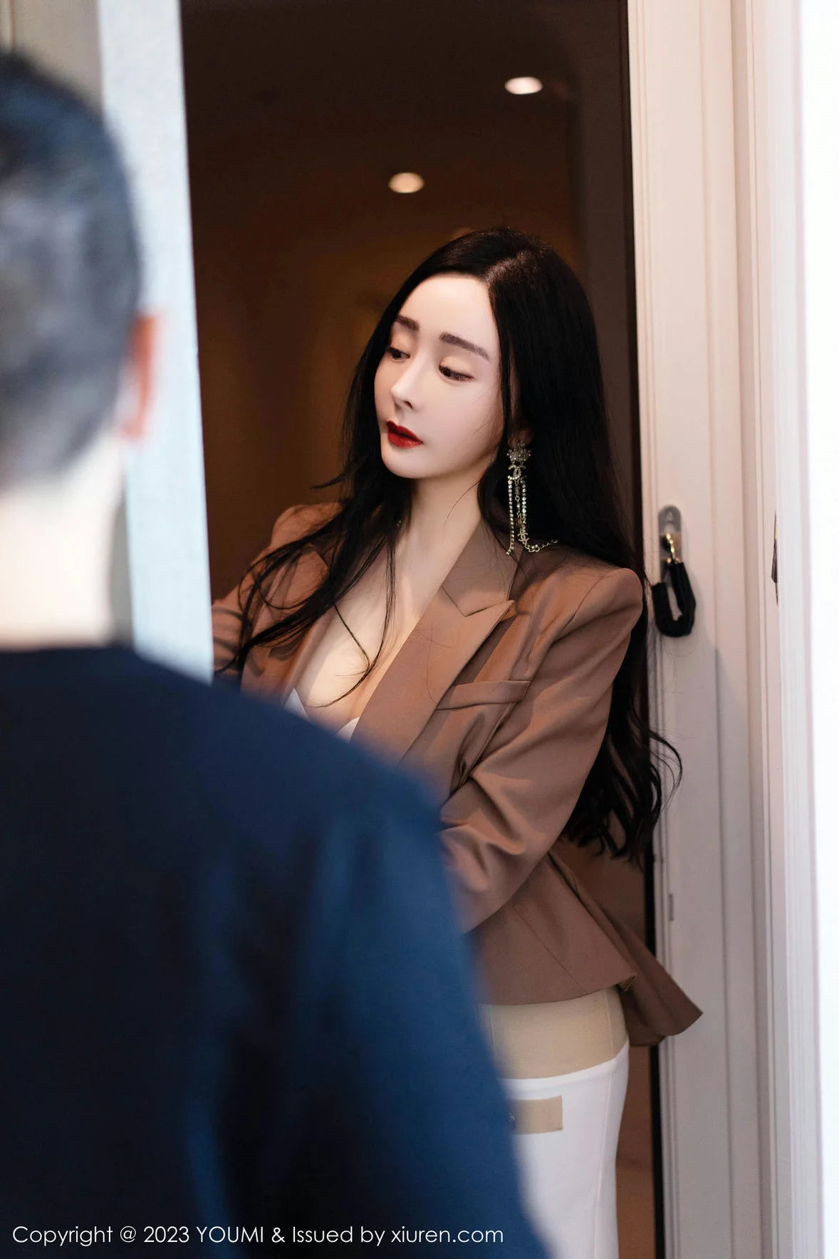 尤蜜荟 Vol.950 允爾 魅惑黑丝性感写真 [74P]